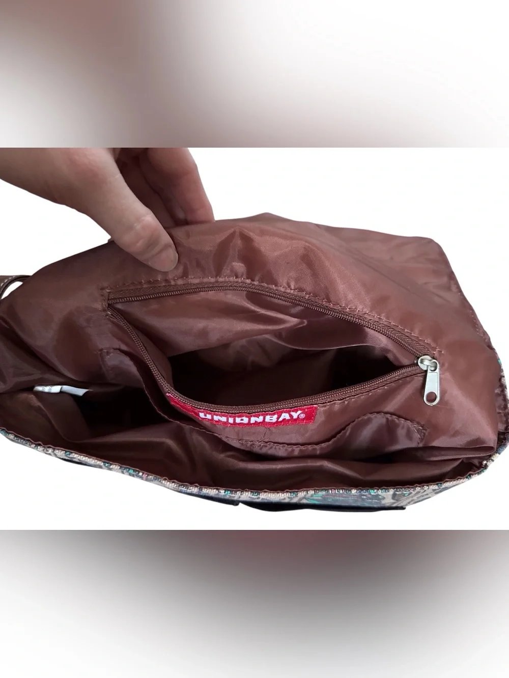 Stylish Multicolor Chevron Men’s Messenger Bag with Brown Leather Trim